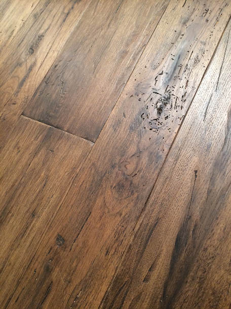 Parquet antico in rovere da vecchi pavimenti in legno di recupero Parquet rovere anticato