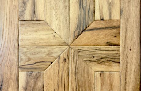 Quadrotta in rovere antico bisellata a mano con finitura ad effetto naturale 600x600mm